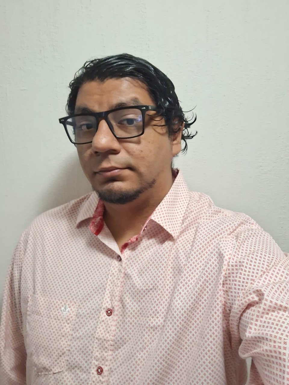 Israel Castro.